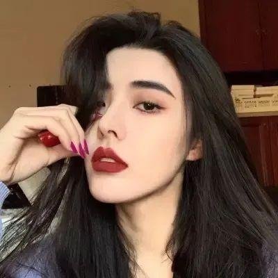 女摄青鬼游埠